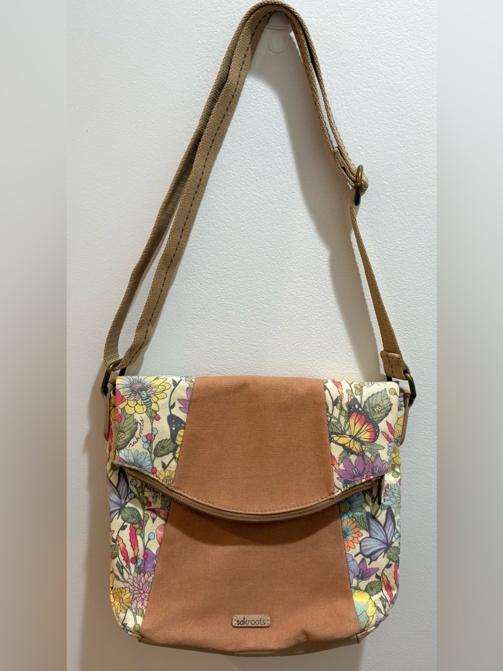Sakroots Artist Circle Foldover Crossbody Bag Adjustable Floral Bohemian Purse